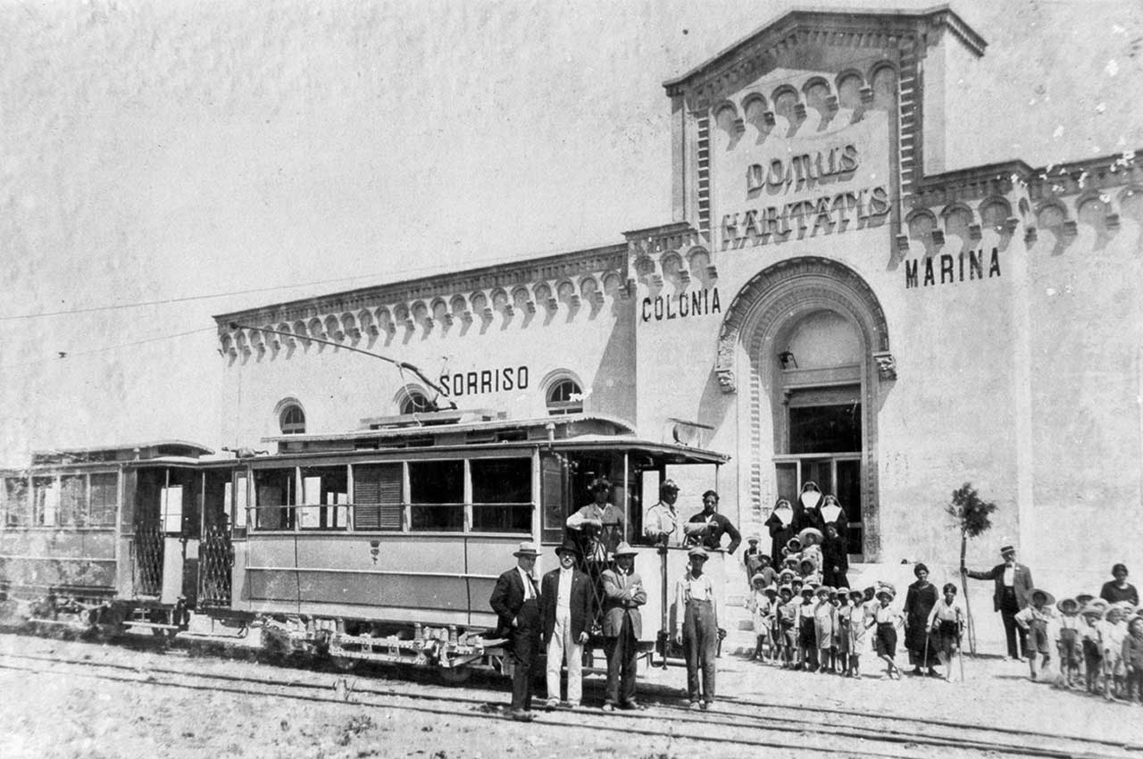 The sea streetcar