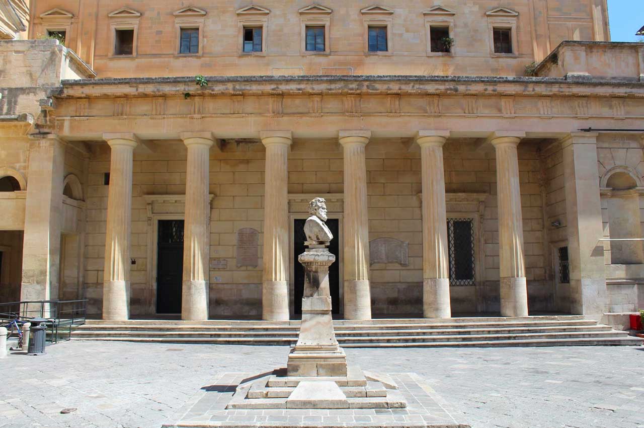 Conversazioni sul futuro/ Gran Teatro Italia