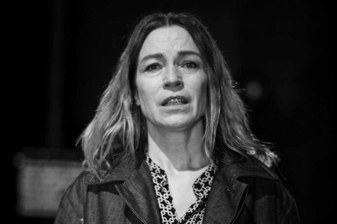 Eva's mother/ Stefania Rocca