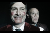 Buio in sala luce alle idee/COMEDIANS