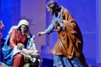 Papier-mâché nativity scene by Luigi Guacci and other authors