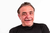 Veniamoci incontro a teatro/ Nino Frassica & Los Plaggers Band